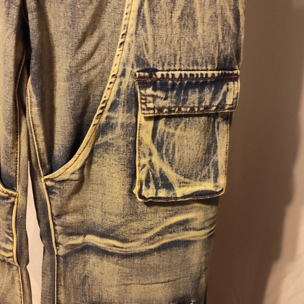 Fashion Nova Women's Size 7 Making It Work Tinted Cargo Jeans - Picture 3 of 13